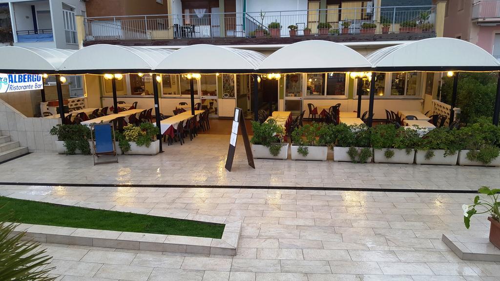 Albergo La Lampara Deiva Marina Extérieur photo